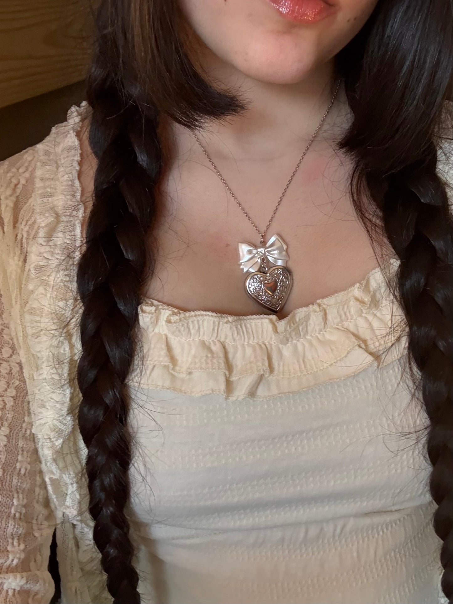 lyra locket bow necklace